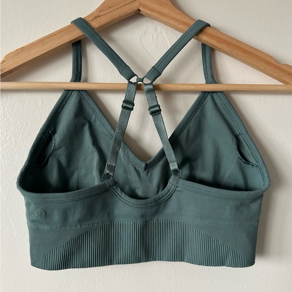 Lululemon - Ebb to Street Bra - Sz: 6 - Picture 2 of 2